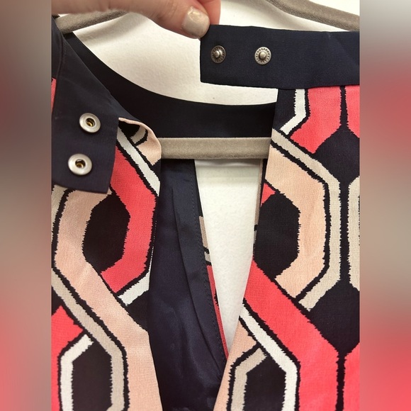 Trina Turk 100% Silk Short Shift Dress Pink Navy Blue Women’s size 4 - Picture 5 of 9